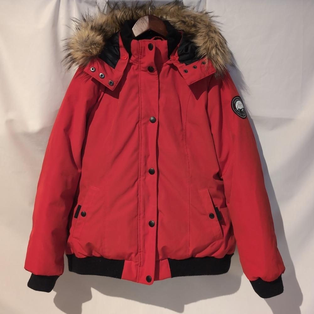 Alpinetek Short Down Red Fur-Trimmed Jacket